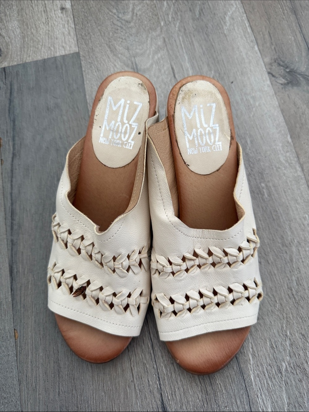 Miz Mooz Cream Woven Leather Slide Mules size 38